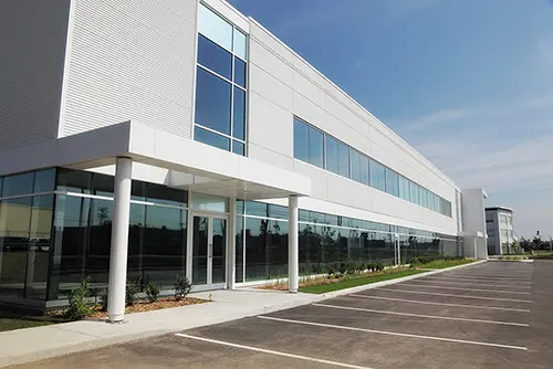 Bâtiment Industriel Spécialiste en Matériel Electrique